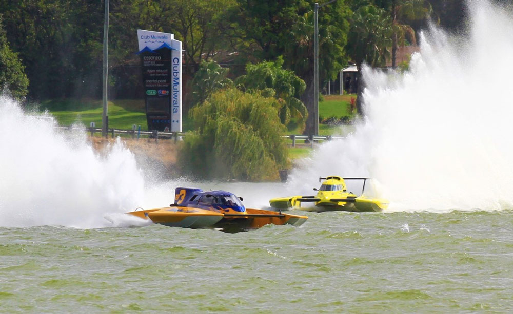 Race boats Lake Mulwala