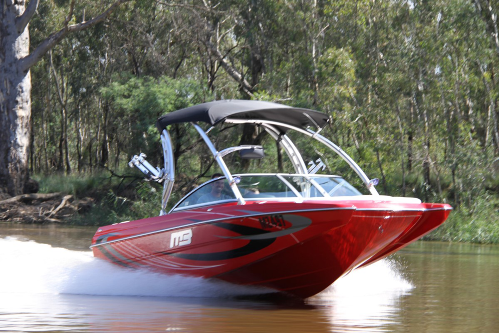 MB Tow boat